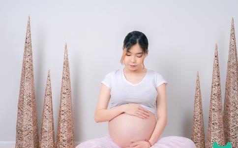 怎么分辨月经推迟和怀孕？这些信号一定别错过