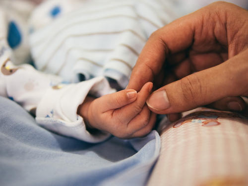 三胎生育政策2023最新政策：生三胎国家补助多少钱？《