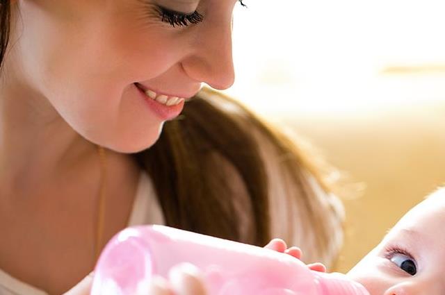 最新十大婴幼儿配方奶粉品牌及价格排名公布